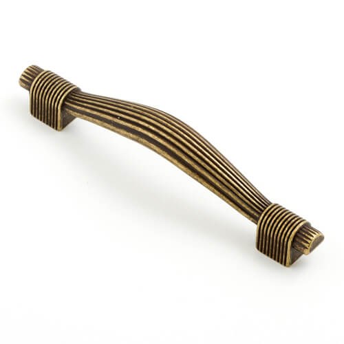 Castella Harvest Cabinet Pull Handle in Antique Brass