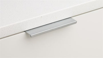 Edge Pull 96mm in Satin Chrome