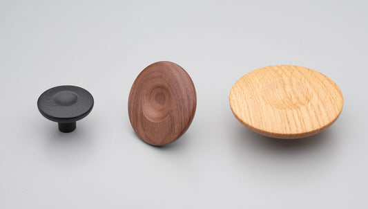 Dimple Knob 80mm Walnut Lacquered in Walnut