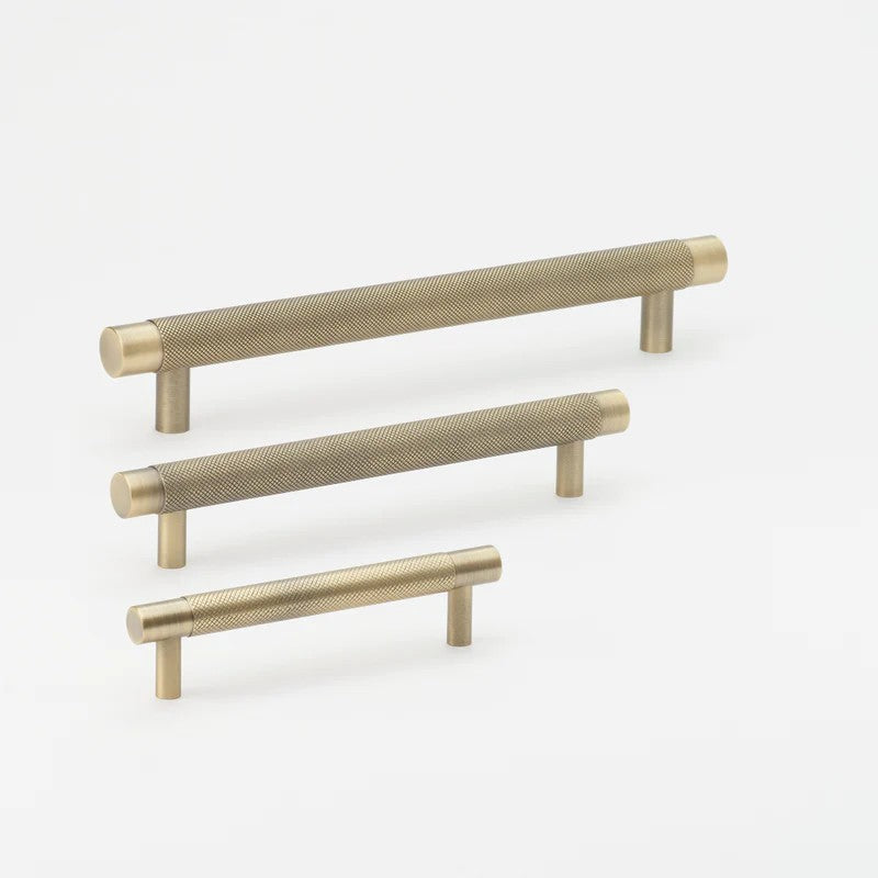 Lo & Co Kintore Pull in Aged Brass