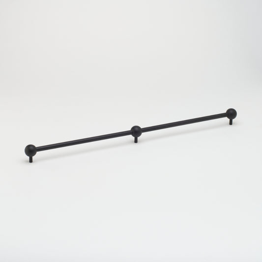 Lo & Co Sphere Appliance Pull in Black