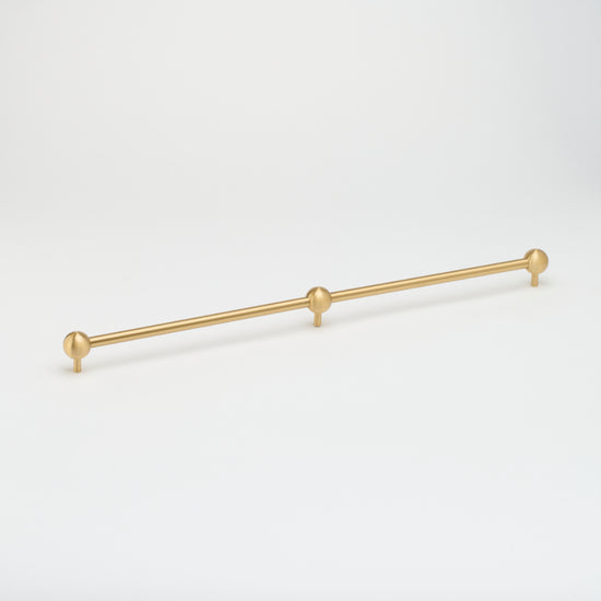 Lo & Co Sphere Appliance Pull in Brass