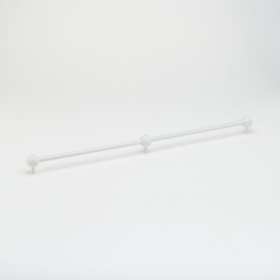 Lo & Co Sphere Appliance Pull in White