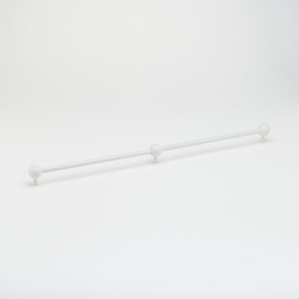 Lo & Co Sphere Appliance Pull in White