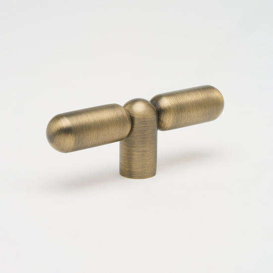 Tubby T-Pull Aged Brass in Aged Brass