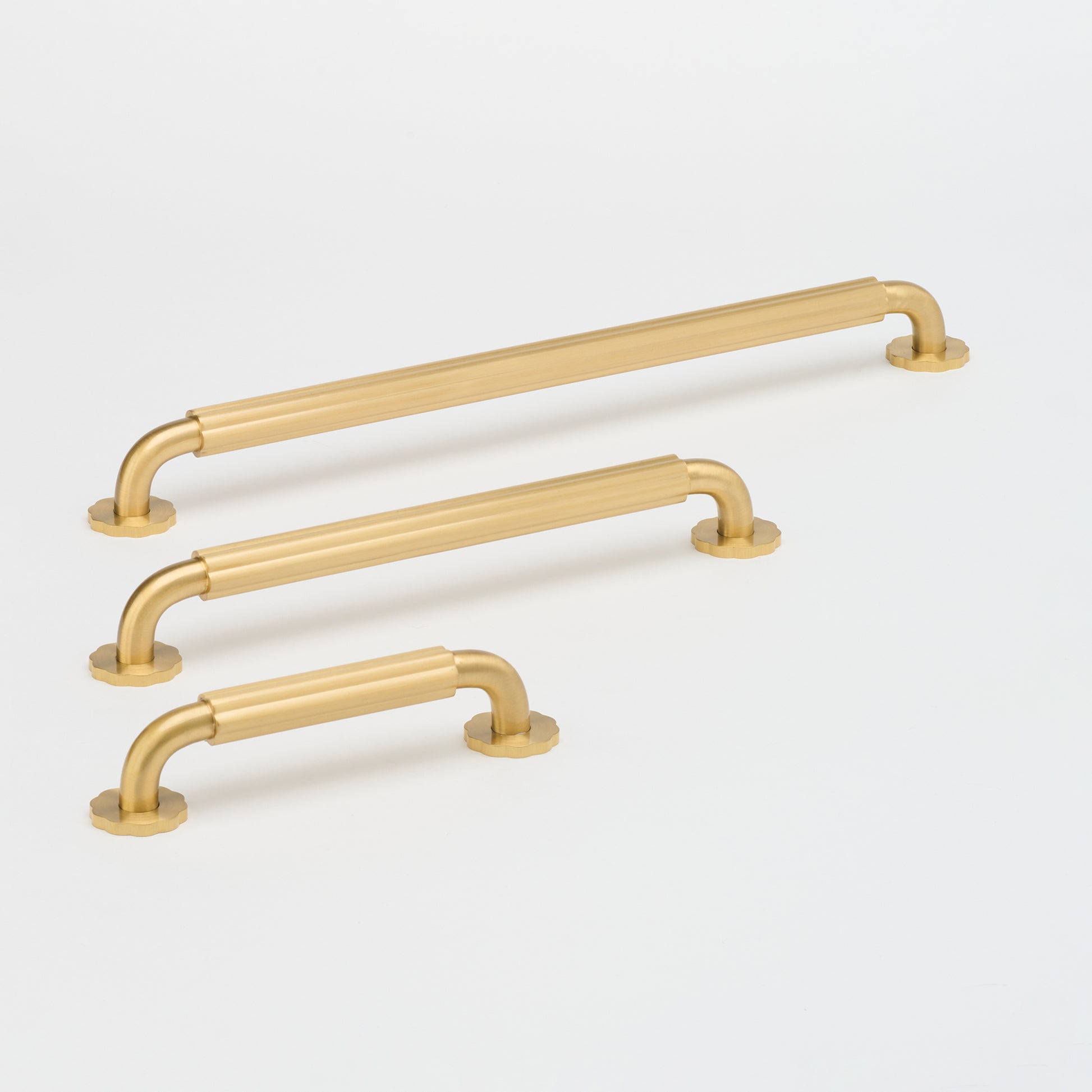 Tropez Pull Brass in Natural Brass