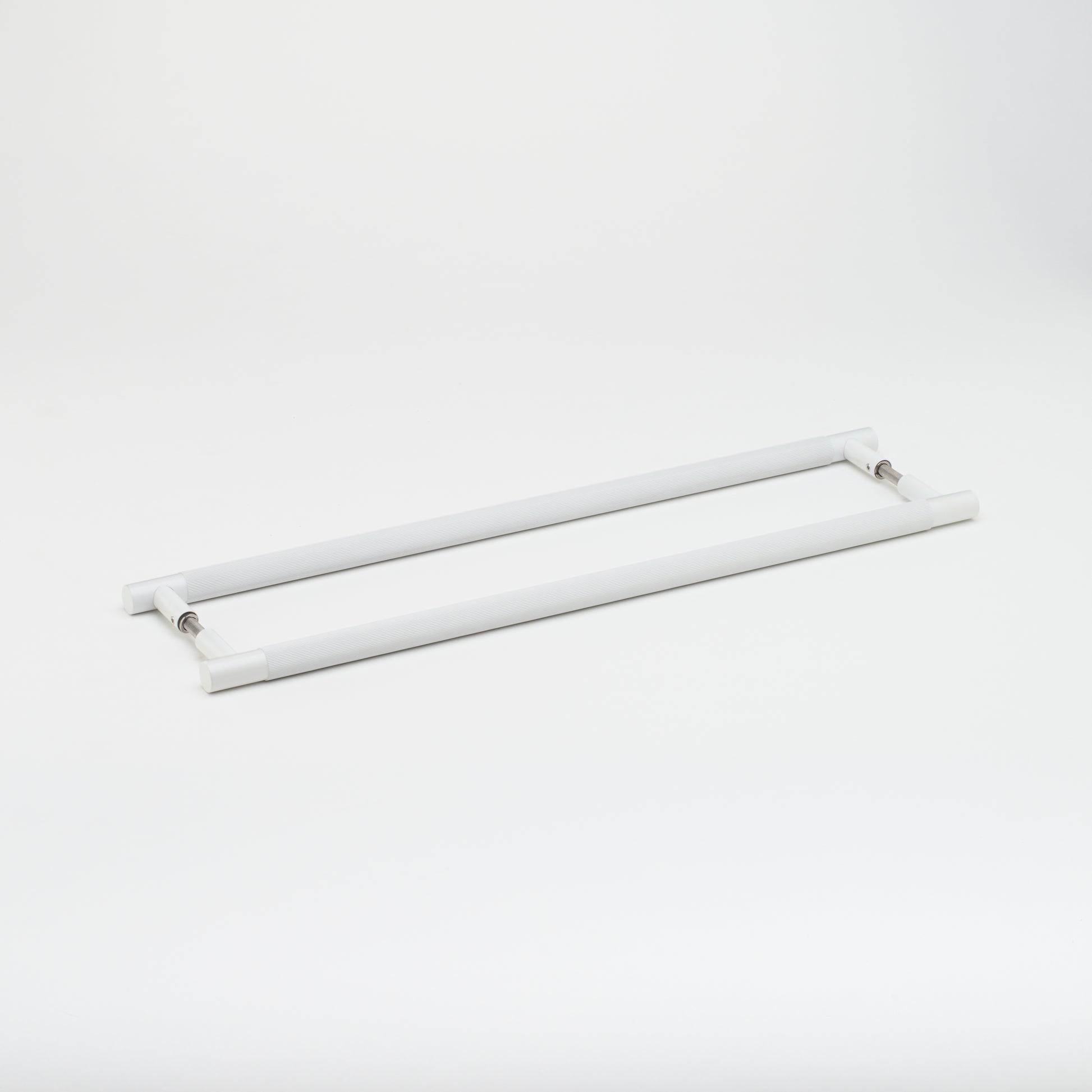 Lo & Co Linear Entry Pull in White