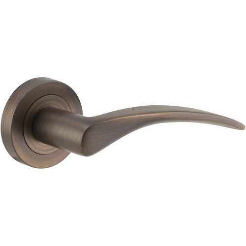 Door Lever Oxford Round Rose Pair Signature Brass D52xP64mm

(Latch/Lock Sold Separately) in Signature Brass